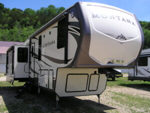 ’17 Montana 3000RE